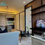 Luxury Tropicana The Residence Skypool Klccview Citycenter By Heystay Management