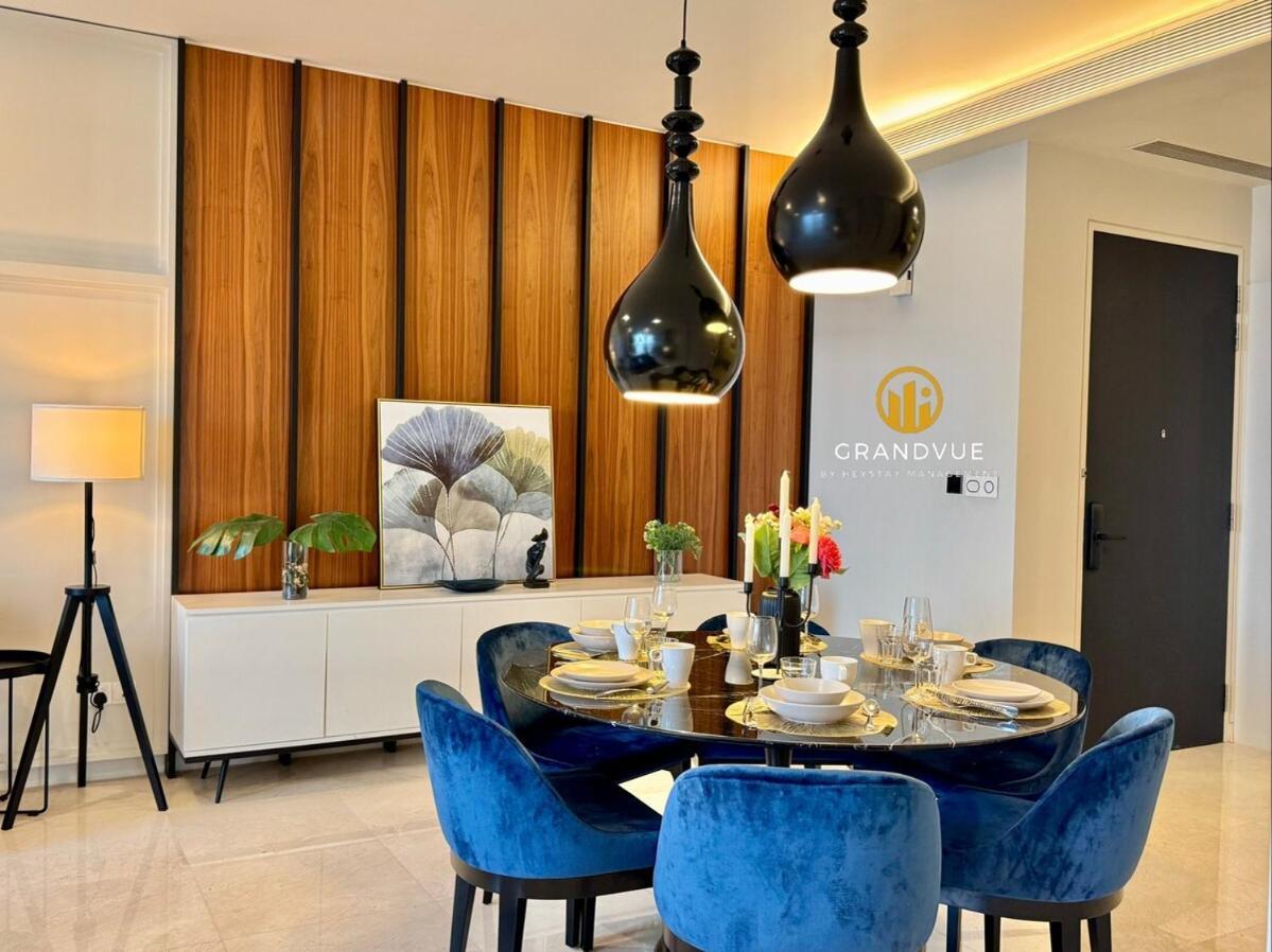 Luxury Tropicana The Skypool Klccview Citycenter By Heystay Management *