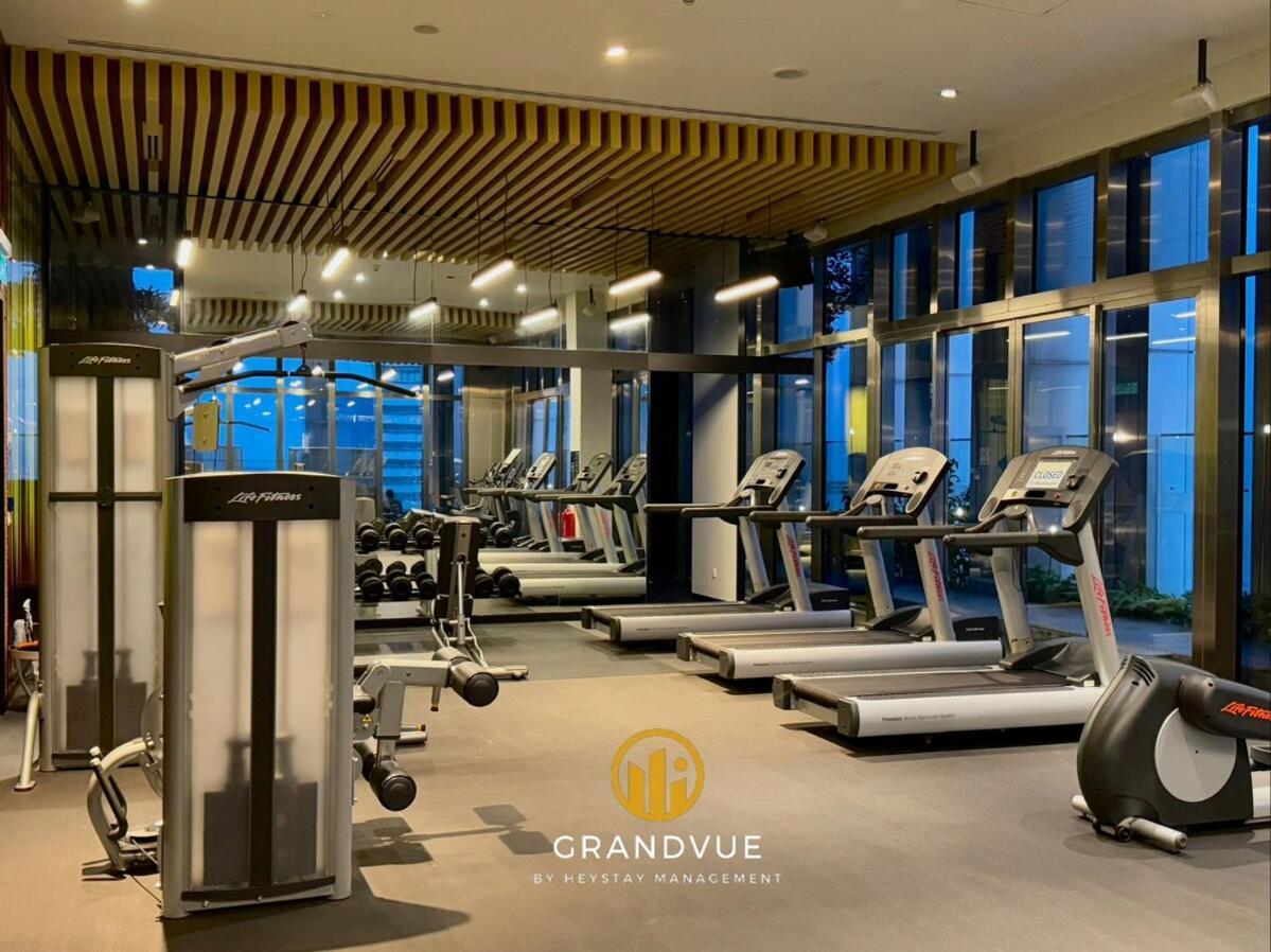 Luxury Tropicana The Skypool Klccview Citycenter By Heystay Management Kuala Lumpur