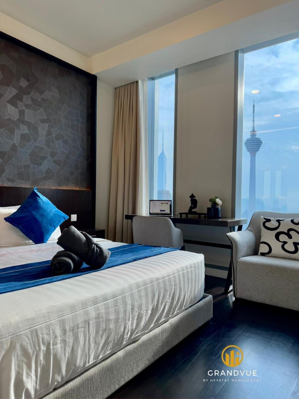 Pangsapuri Luxury Tropicana The Skypool Klccview Citycenter By Heystay Management Kuala Lumpur
