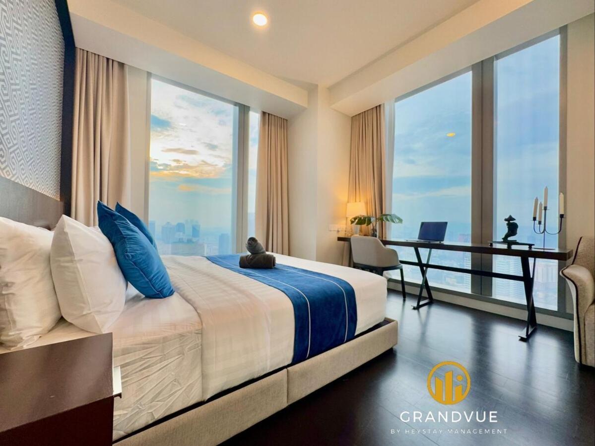 Luxury Tropicana The Skypool Klccview Citycenter By Heystay Management Kuala Lumpur