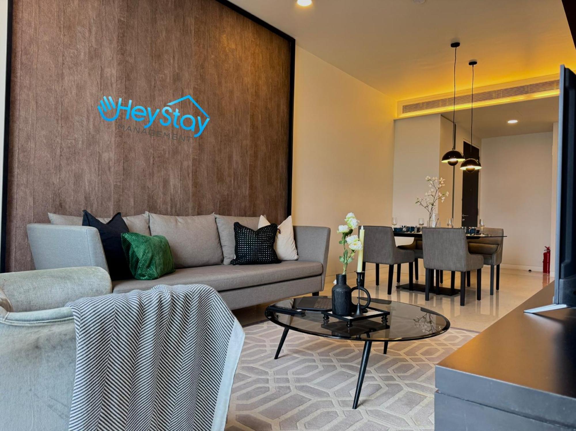 Luxury Tropicana The Skypool Klccview Citycenter By Heystay Management Pangsapuri