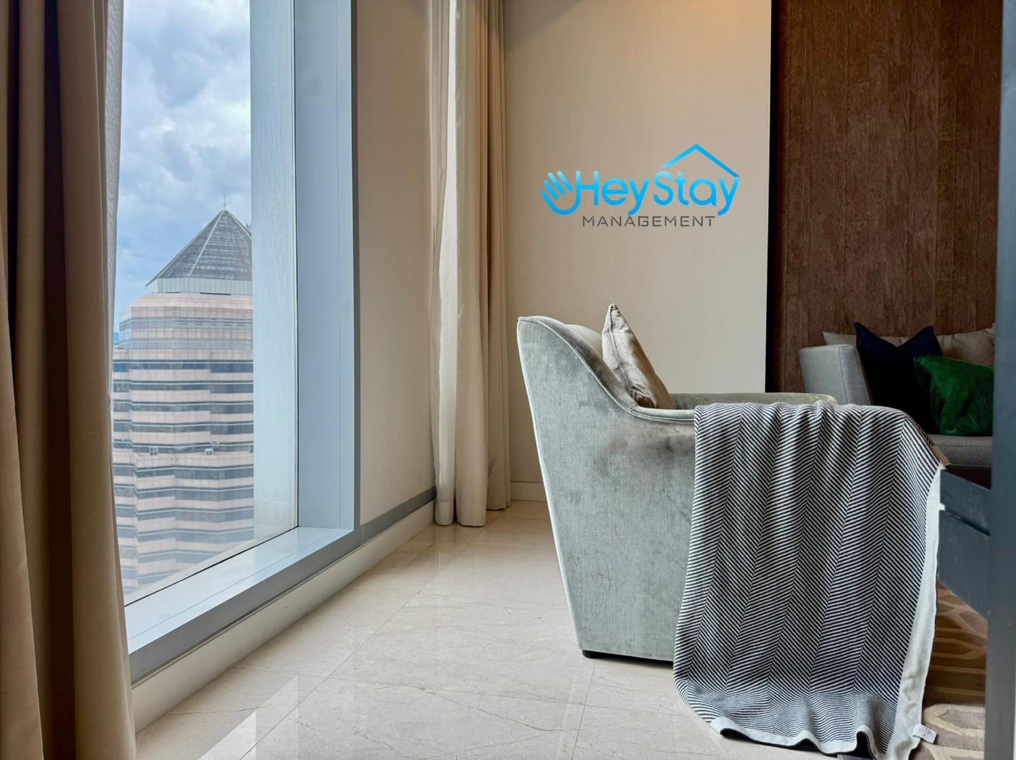 Luxury Tropicana The Skypool Klccview Citycenter By Heystay Management *