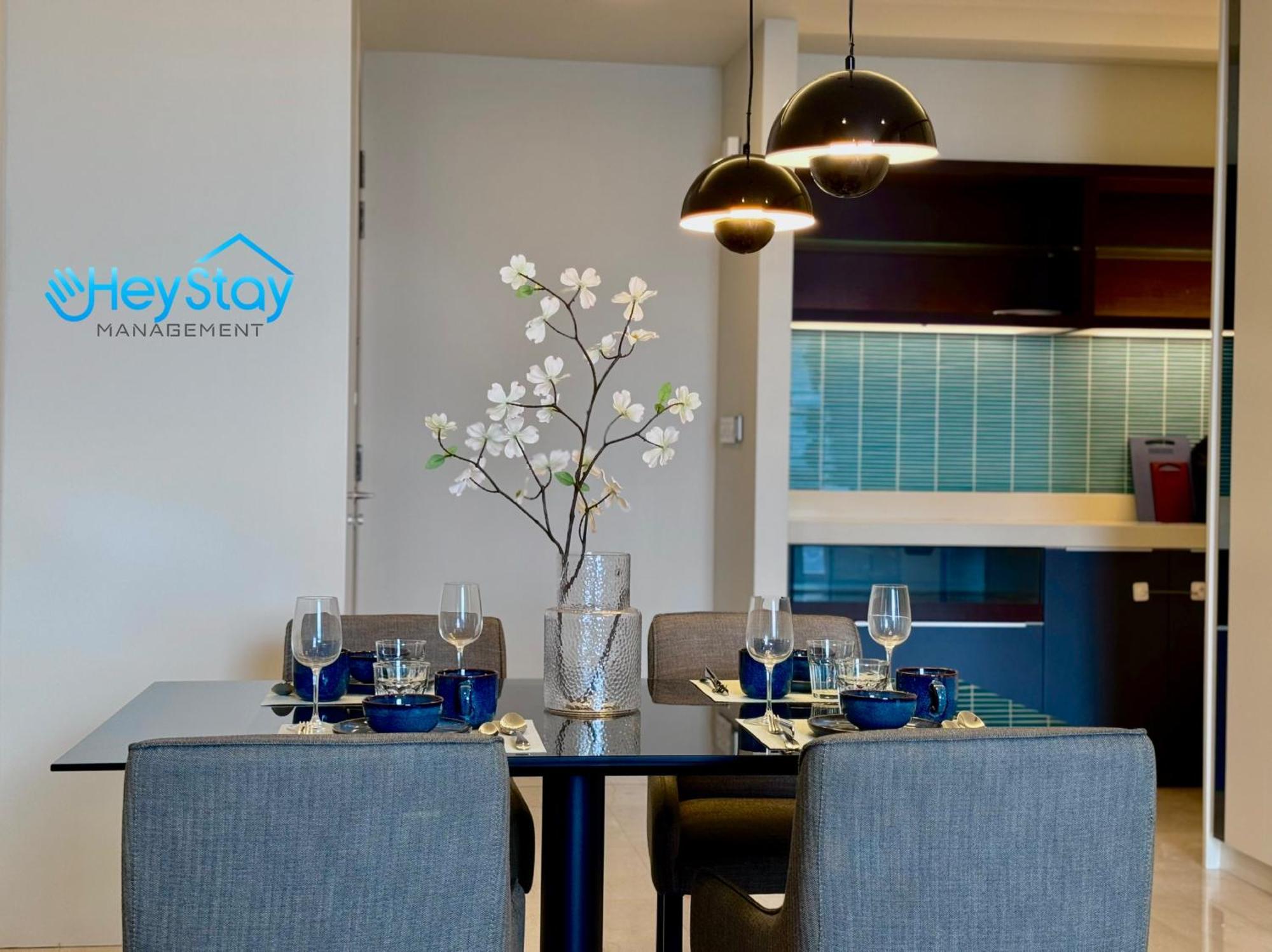 Luxury Tropicana The Skypool Klccview Citycenter By Heystay Management *